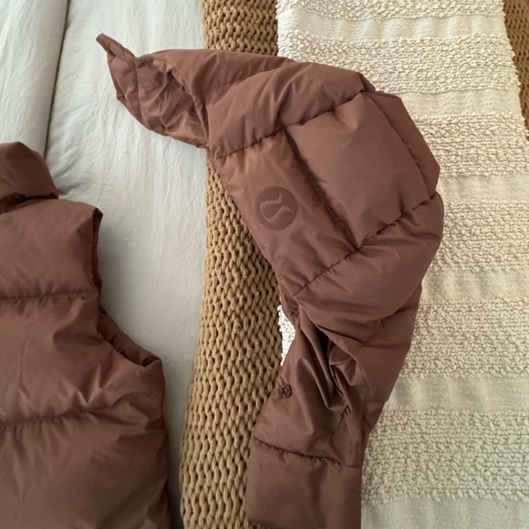 Lululemon Wunder Puff Cropped Vest in Roasted Brown size 4 - Picture 5 of 11